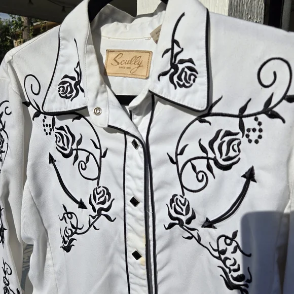 SCULLY WOMEN'S ROSE EMBROIDERED White/Black WESTERN SHIRT M - Picture 3 of 11